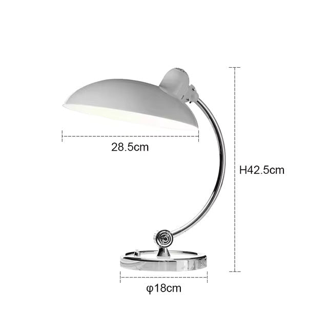 ScandiArc Tischlampe – Bauhaus-inspirierte Design-Tischleuchte mit gebogenem Metallarm in Chrom für Schreibtisch, Nachttisch & Wohnzimmer