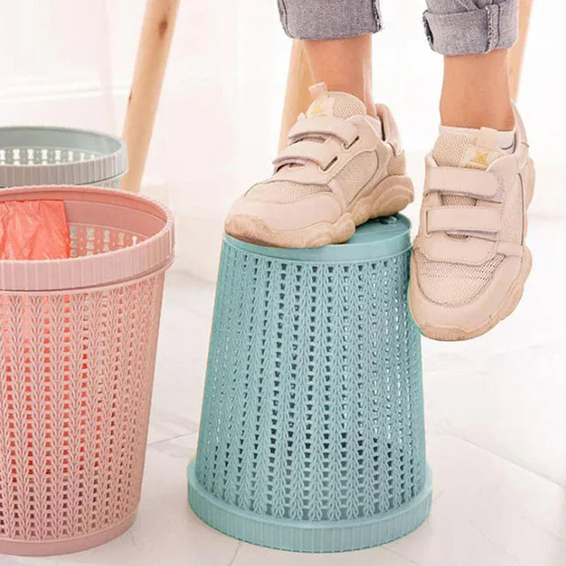 A Contactless Sensor Trash Can for Hygienic Disposal