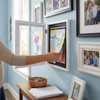 Picture frame for up to 150 drawings
